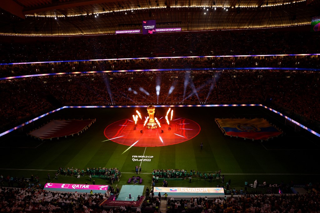 Copa del Mundo de Catar se inaugura con una ceremonia de recuerdo a la